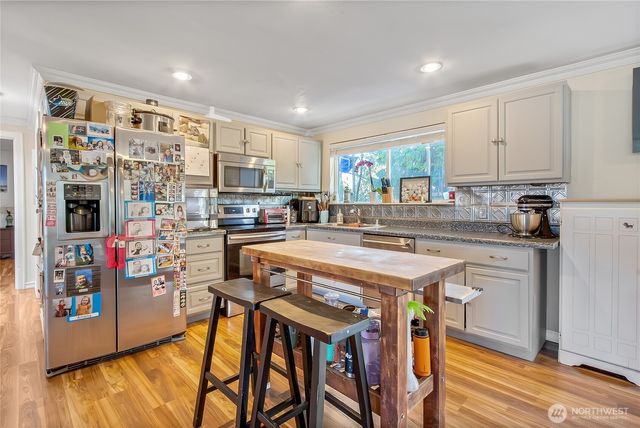 1212 4th Avenue SW, Puyallup, WA 98371