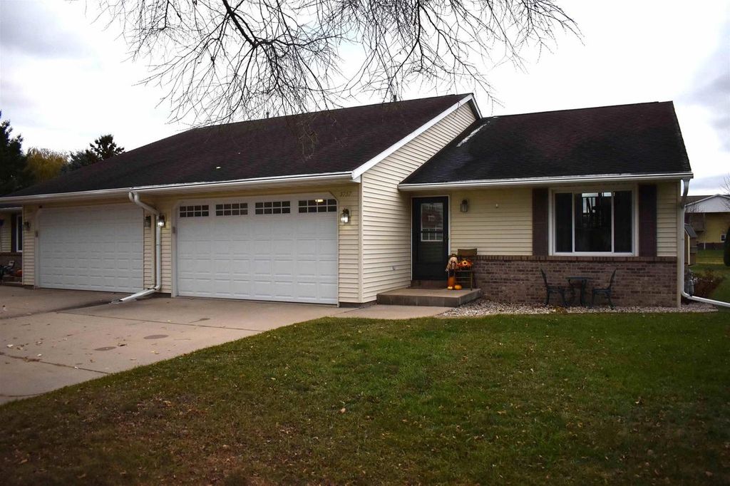5757 SANDPIPER DRIVE, Stevens Point, WI 54482