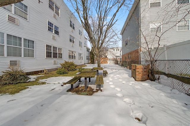 204 Sunset Boulevard 12204, Bronx, NY 10473