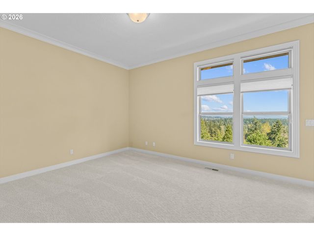 57 HIDALGO St, Lake Oswego, OR 97035