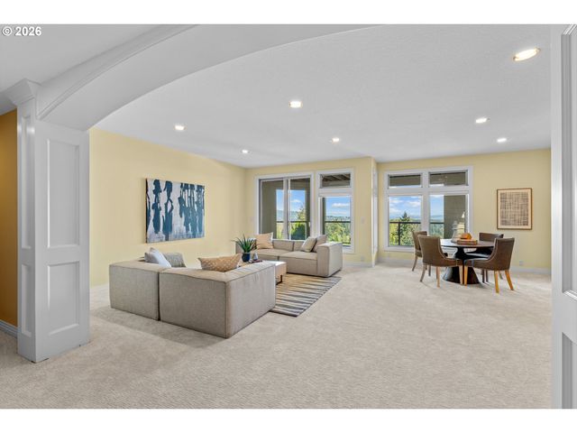 57 HIDALGO St, Lake Oswego, OR 97035