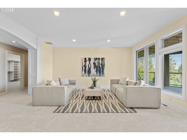 57 HIDALGO St, Lake Oswego, OR 97035