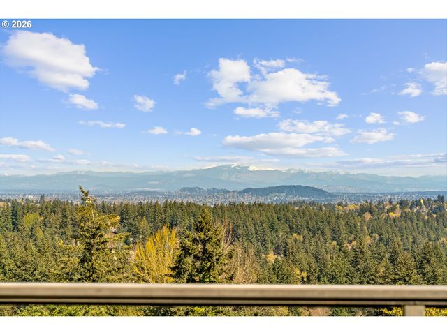 57 HIDALGO St, Lake Oswego, OR 97035