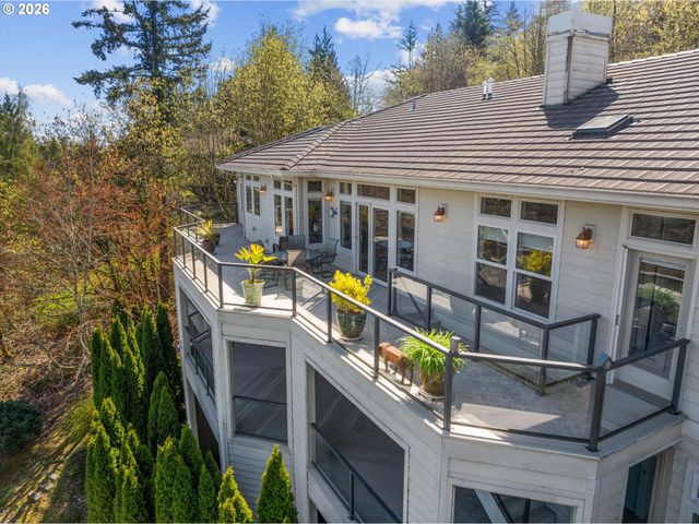 57 HIDALGO St, Lake Oswego, OR 97035