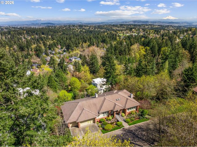 57 HIDALGO St, Lake Oswego, OR 97035