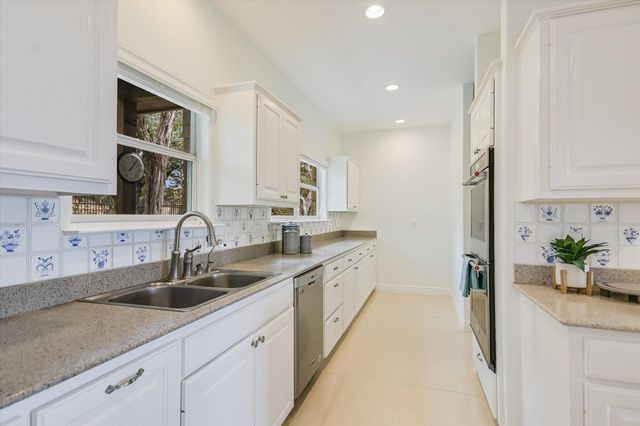 816 BUTTERCUP LN, Wimberley, TX 78676