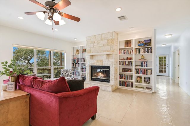 816 BUTTERCUP LN, Wimberley, TX 78676