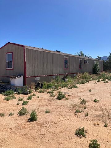 6 Holiday Drive, Los Lunas, NM 87031