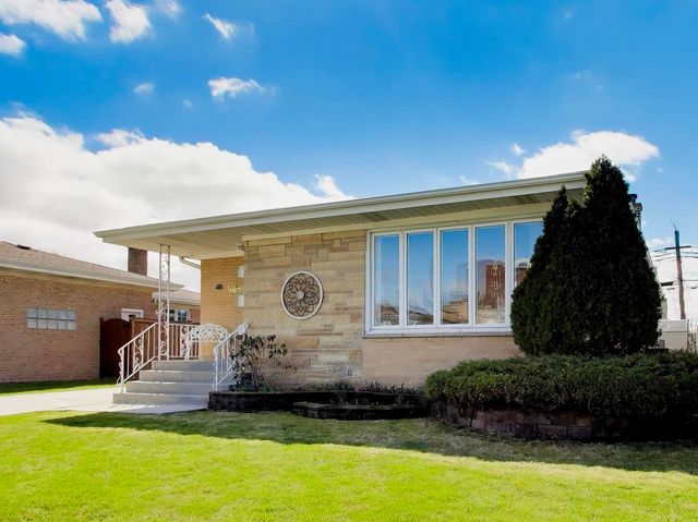 8547 W Saint Joseph Avenue, Chicago, IL 60656