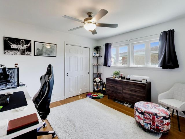 8547 W Saint Joseph Avenue, Chicago, IL 60656