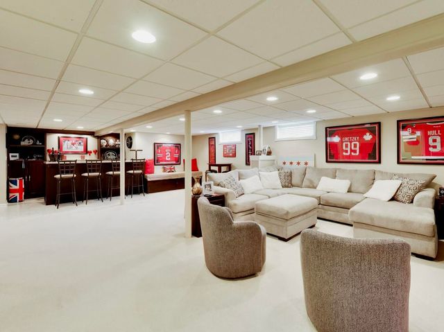 8547 W Saint Joseph Avenue, Chicago, IL 60656