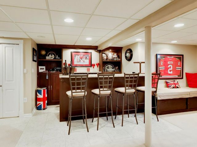 8547 W Saint Joseph Avenue, Chicago, IL 60656