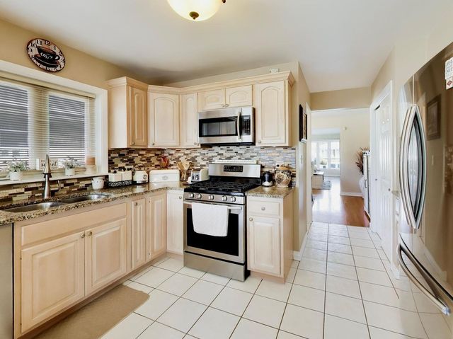 8547 W Saint Joseph Avenue, Chicago, IL 60656