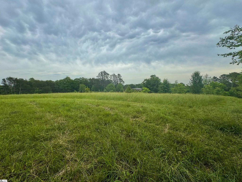 154 Farmers Hill Road, Liberty, SC 29657
