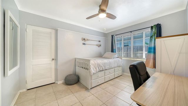 1903 OAK STREET, Sarasota, FL 34236