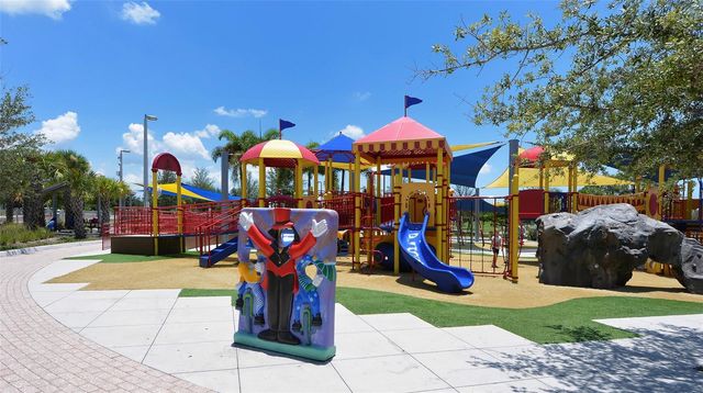 1903 OAK STREET, Sarasota, FL 34236