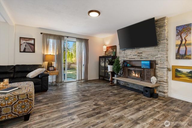 790 NW Dory Drive, Oak Harbor, WA 98277