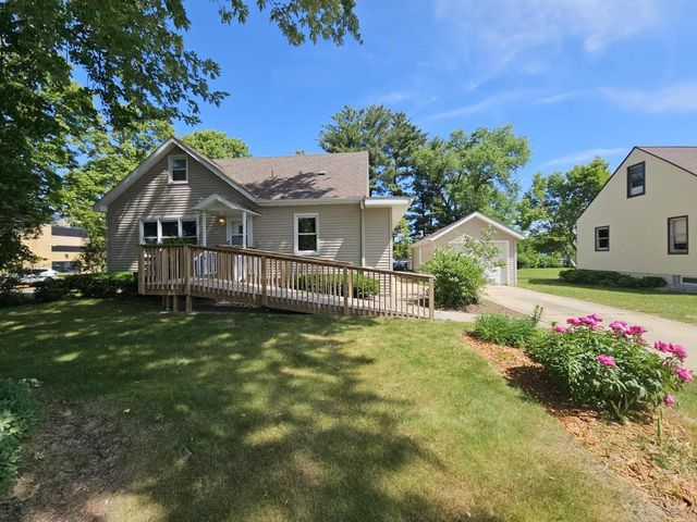 7240 Maywood Avenue, Middleton, WI 53562