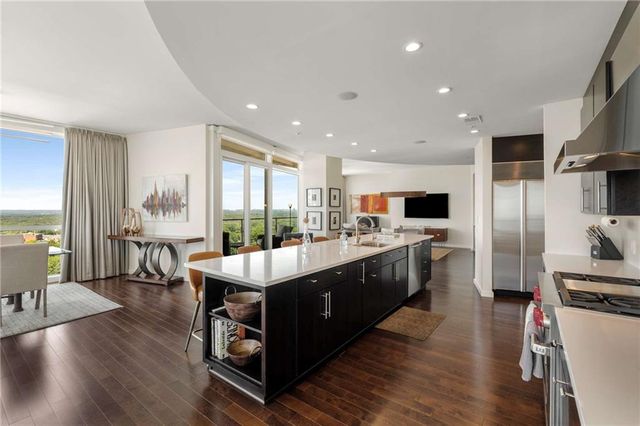 3325 PIEDMONT Road NE 2006, Atlanta, GA 30305