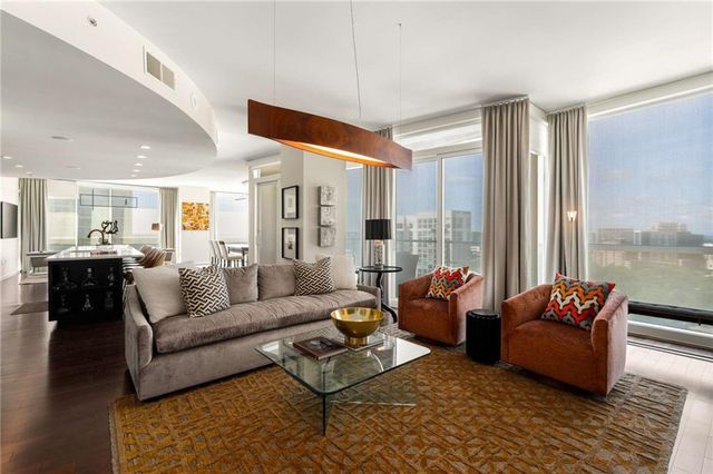 3325 PIEDMONT Road NE 2006, Atlanta, GA 30305