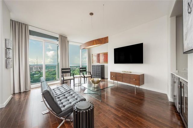 3325 PIEDMONT Road NE 2006, Atlanta, GA 30305