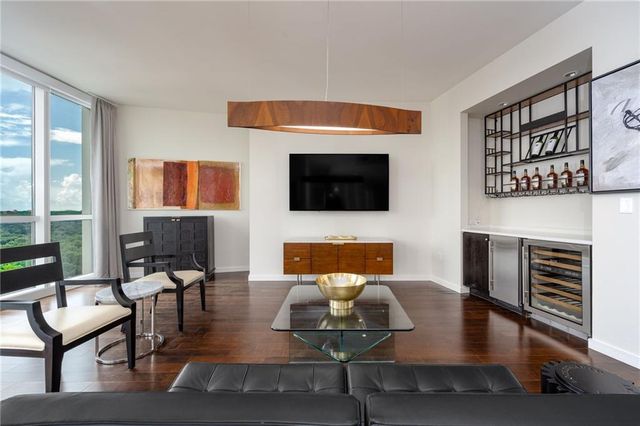 3325 PIEDMONT Road NE 2006, Atlanta, GA 30305