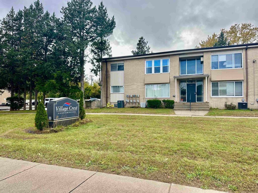 25665 Lahser Road Road, Southfield, MI 48033