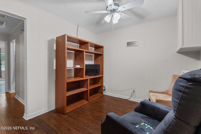 1727 ELSIE Street, Green Cove Springs, FL 32043