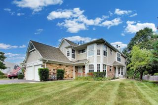 2802 Gilcrest Court, Schaumburg, IL 60193