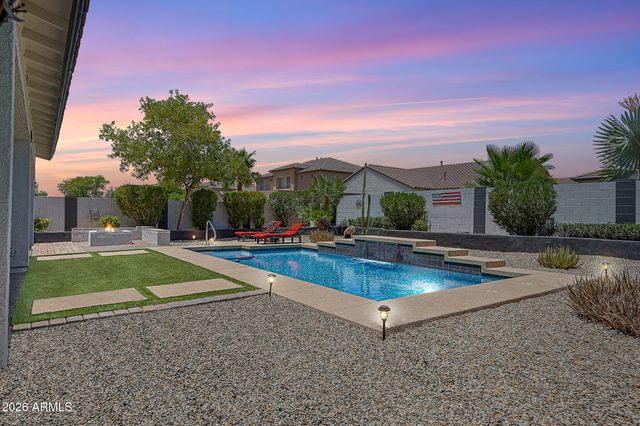 18140 W BUCKHORN Drive, Goodyear, AZ 85338