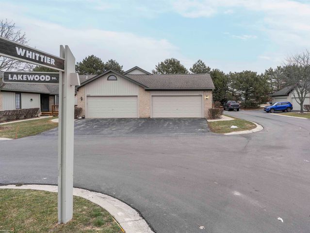 33882 Lakewood Drive, Sterling Heights, MI 48312