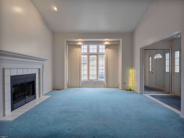 33882 Lakewood Drive, Sterling Heights, MI 48312