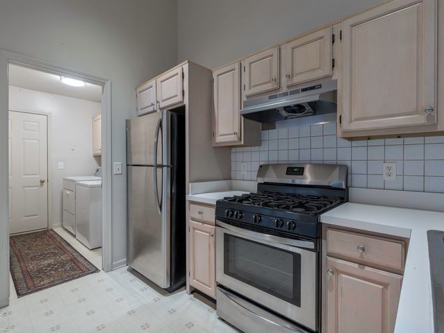 33882 Lakewood Drive, Sterling Heights, MI 48312