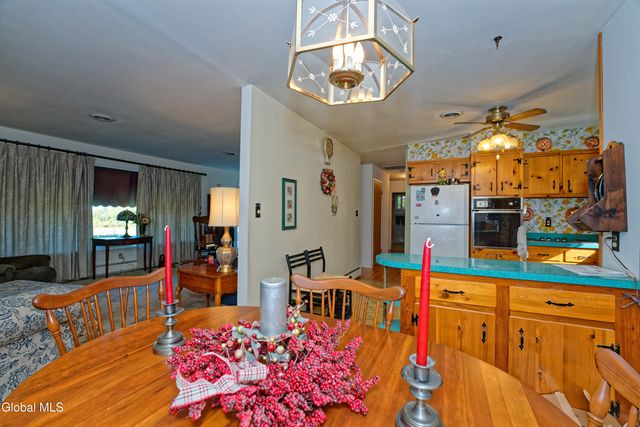 2208 Brookview Rd, Schodack, NY 12033