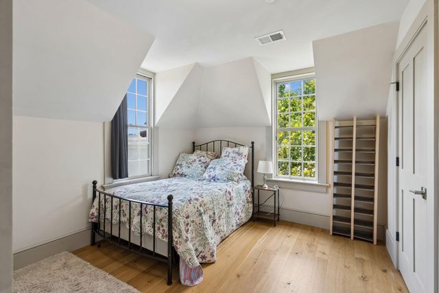 6 Catfiddle Street, Charleston, SC 29403