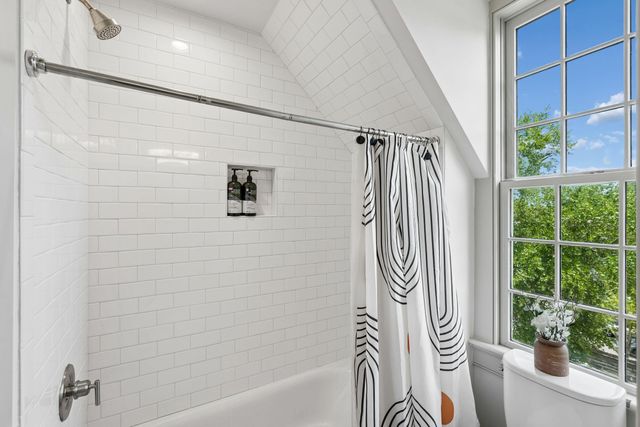 6 Catfiddle Street, Charleston, SC 29403