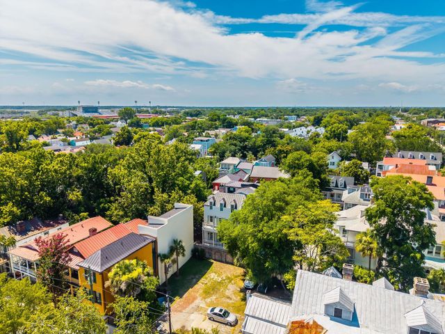 6 Catfiddle Street, Charleston, SC 29403
