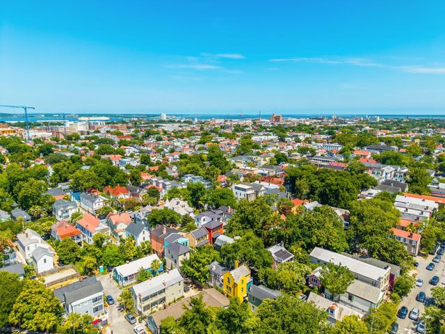 6 Catfiddle Street, Charleston, SC 29403