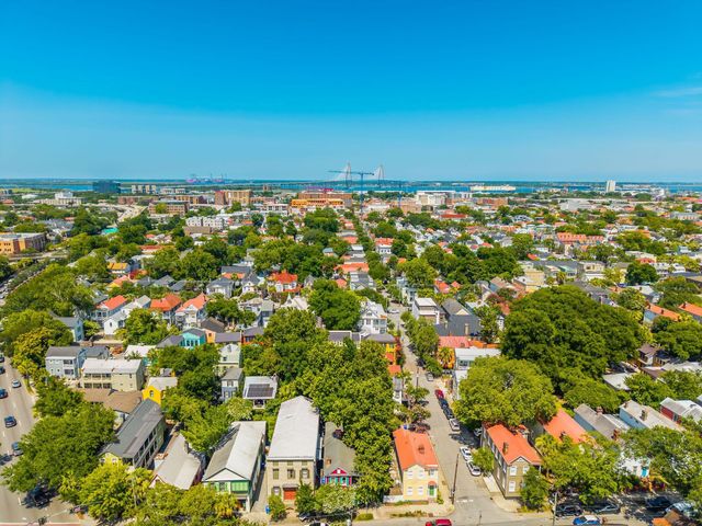 6 Catfiddle Street, Charleston, SC 29403