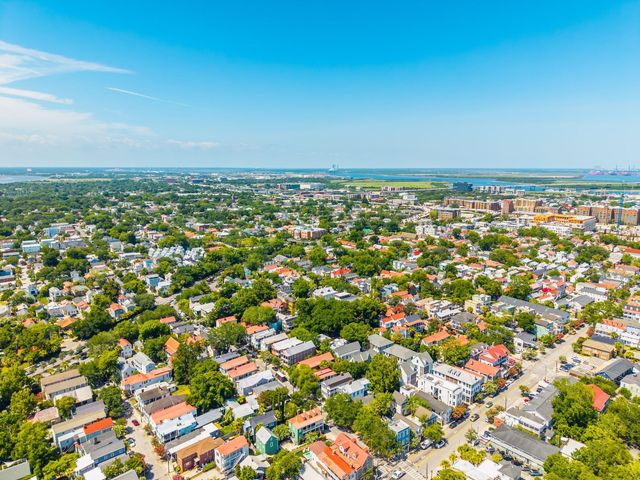 6 Catfiddle Street, Charleston, SC 29403