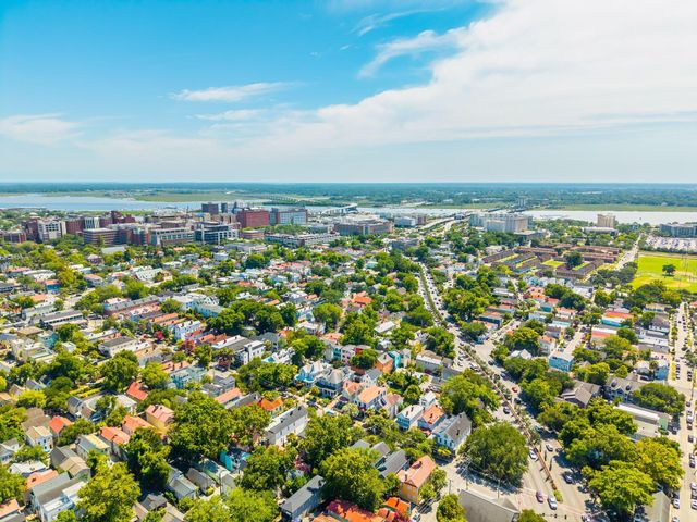 6 Catfiddle Street, Charleston, SC 29403
