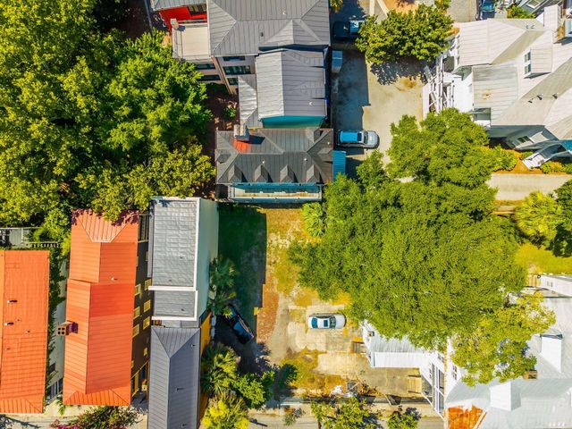 6 Catfiddle Street, Charleston, SC 29403