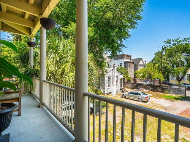 6 Catfiddle Street, Charleston, SC 29403