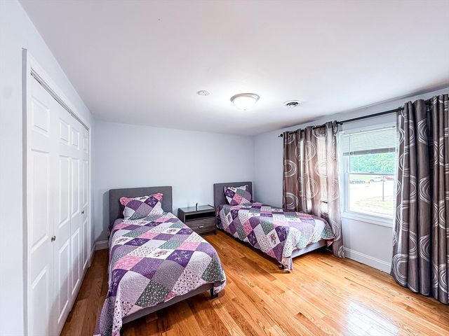 31 Jefferson Rd, Northborough, MA 01532