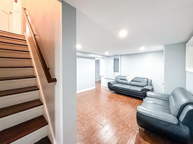 31 Jefferson Rd, Northborough, MA 01532
