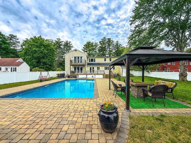 31 Jefferson Rd, Northborough, MA 01532