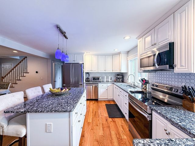 31 Jefferson Rd, Northborough, MA 01532