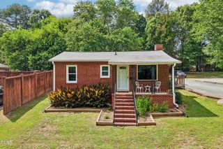 109 Estes Drive, Carrboro, NC 27510