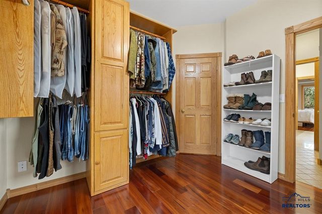 102 SANDPIPER DR, Hot Springs, SD 57747