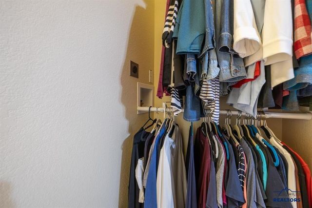 102 SANDPIPER DR, Hot Springs, SD 57747